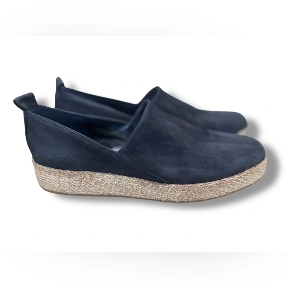 Vince women’s Suede Shoes!!